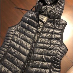 COPY - Black vest old navy